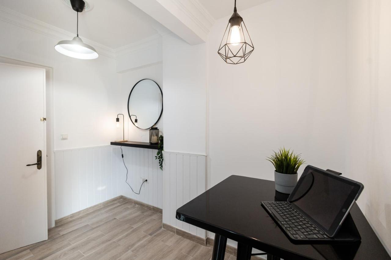 Nordik Rooms Urban - Urena "Grindavik" 马拉加 外观 照片